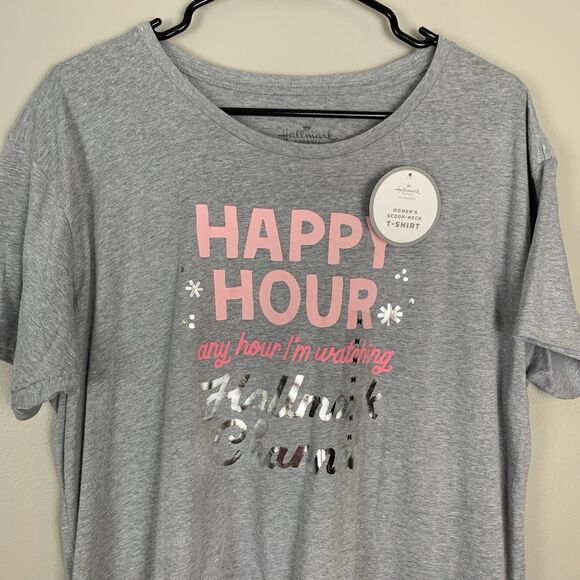 Hallmark Channel NWT Grey Short Sleeve Holiday T-Shirt Size M Happy Hour - Picture 1 of 6